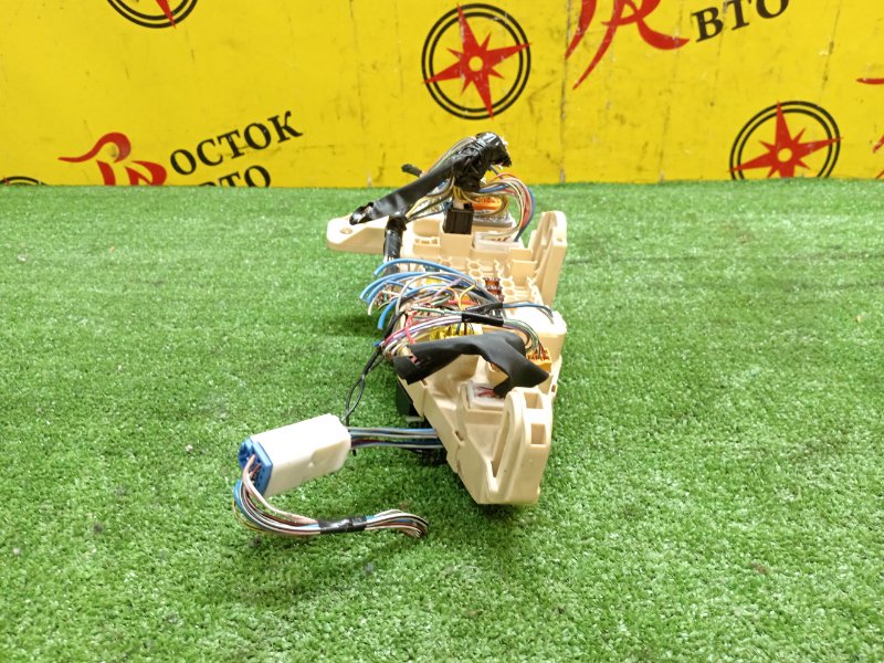 Блок предохранителей салонный, 2000 рублей, Красноярск