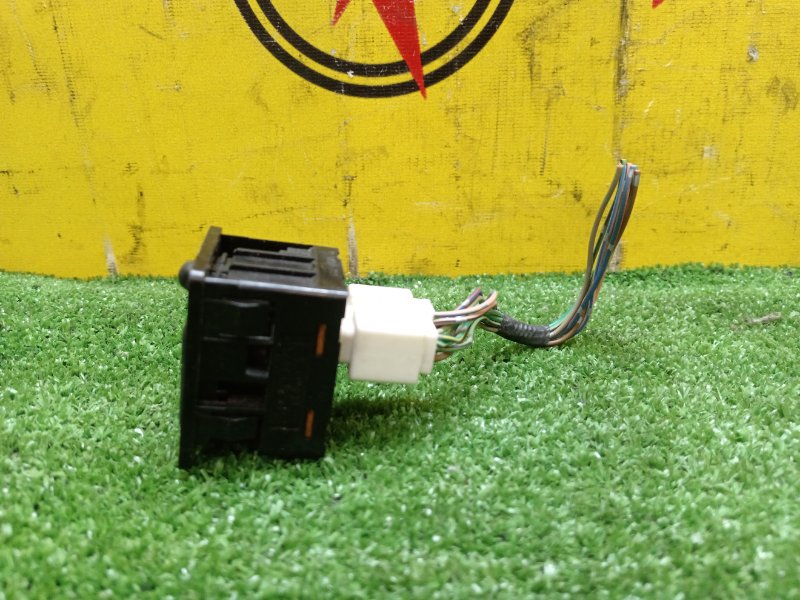 Блок управления зеркалами, 200 рублей, Красноярск