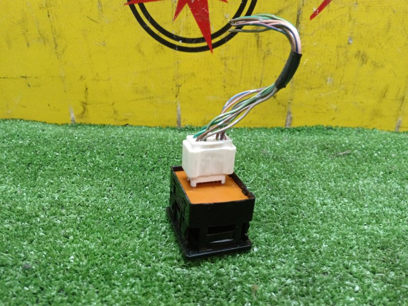 Блок управления зеркалами, 200 рублей, Красноярск