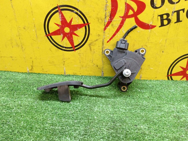 Педаль газа, 1000 рублей, Красноярск