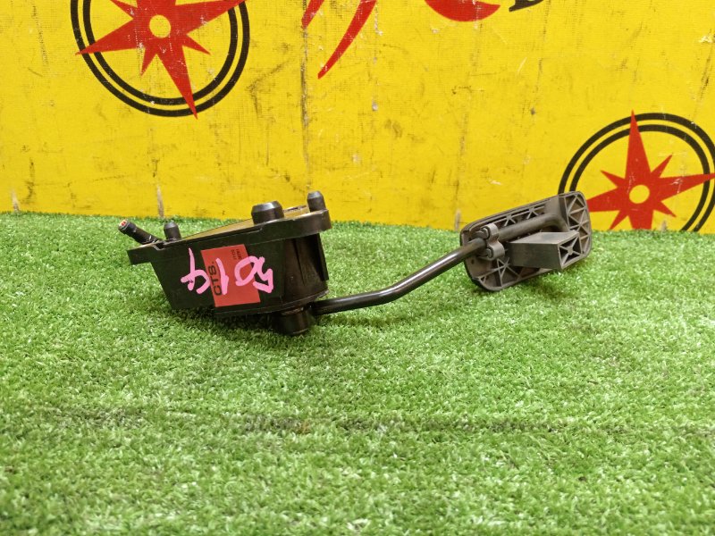 Педаль газа, 1000 рублей, Красноярск