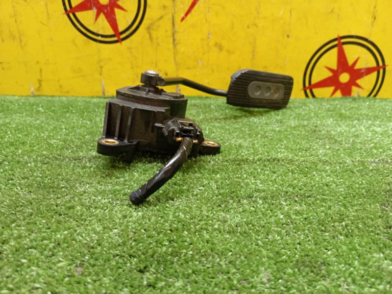 Педаль газа, 1000 рублей, Красноярск