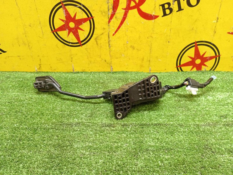 Педаль газа, 500 рублей, Красноярск