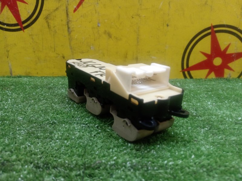 Блок управления стеклоподъемниками, 1000 рублей, Красноярск