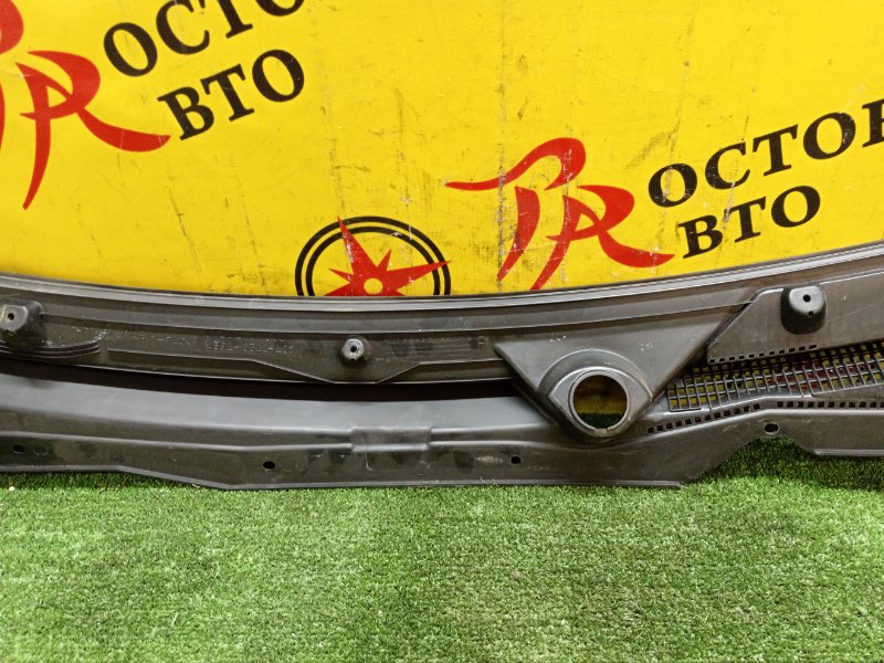 Решетка под лобовое стекло, 300 рублей, Красноярск