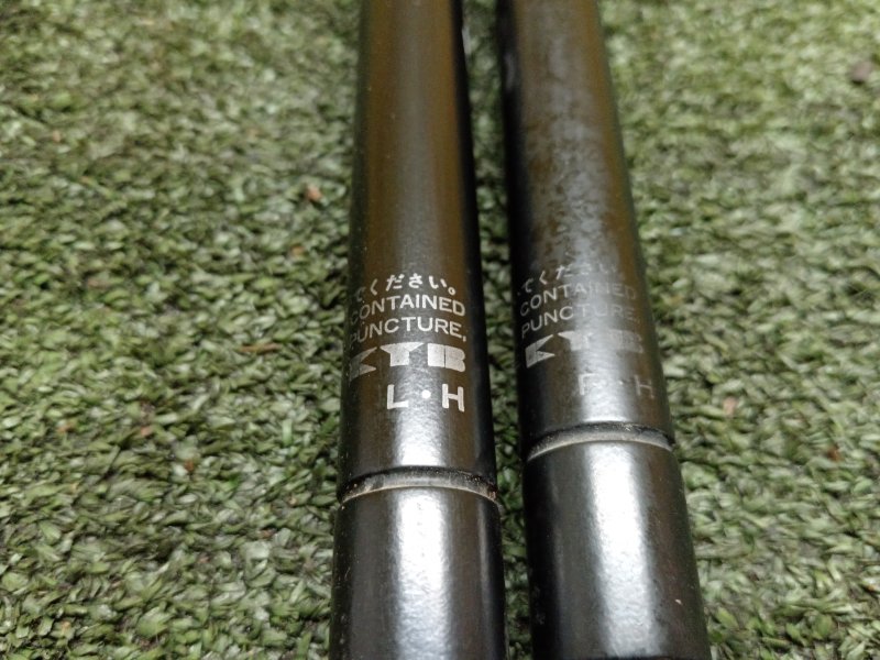 Амортизатор двери багажника, 500 рублей, Красноярск