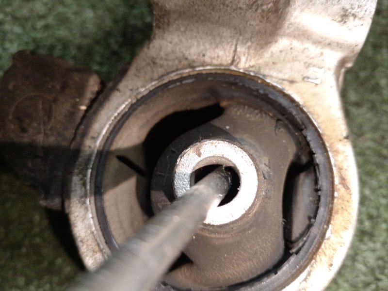 Подушка двигателя, 1200 рублей, Красноярск