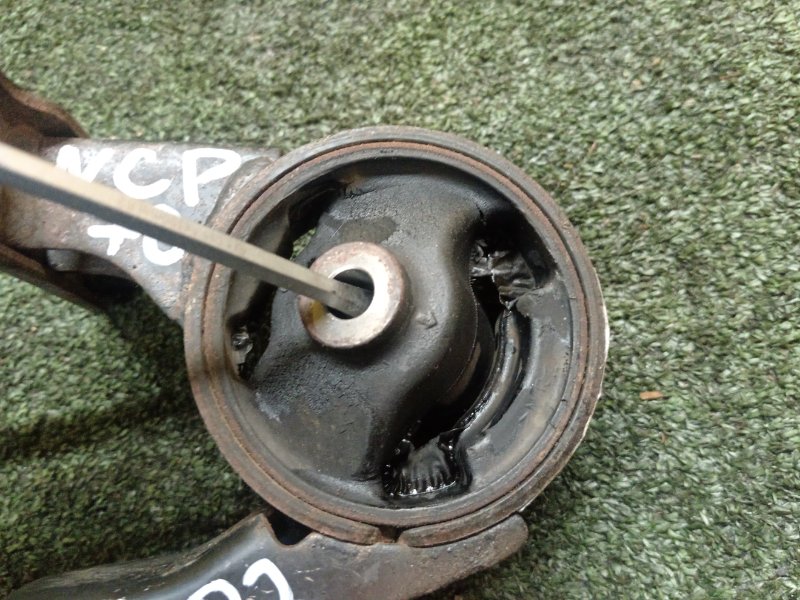 Подушка двигателя, 800 рублей, Красноярск