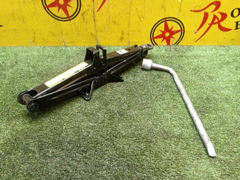 Домкрат, 1000 рублей, Красноярск