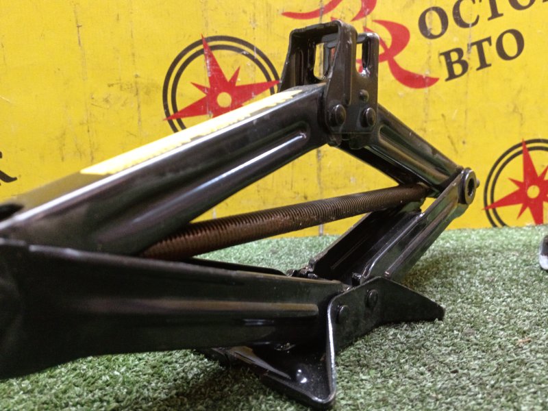 Домкрат, 1000 рублей, Красноярск