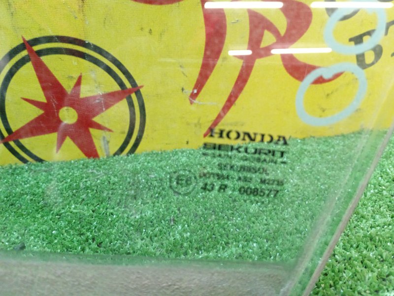 стекло боковое, 1000 рублей, Красноярск