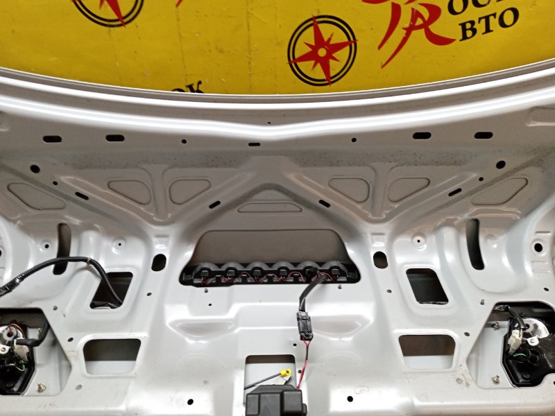 Крышка багажника, 4000 рублей, Красноярск