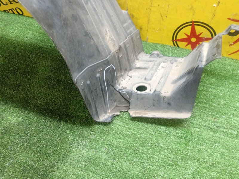 Подкрылок, 900 рублей, Красноярск