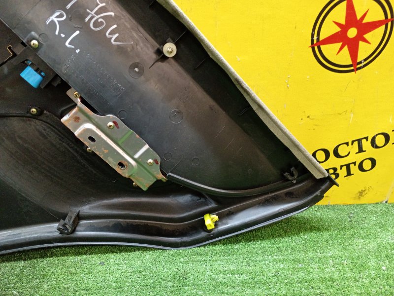 Обшивка боковой двери, 500 рублей, Красноярск