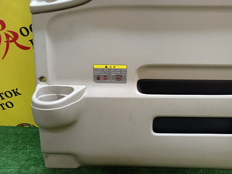 Обшивка боковой двери, 500 рублей, Красноярск