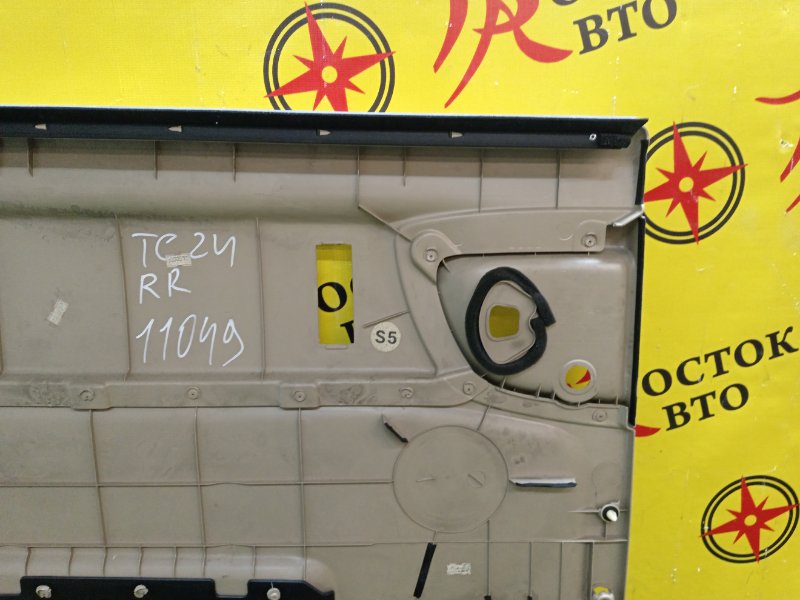 Обшивка боковой двери, 500 рублей, Красноярск