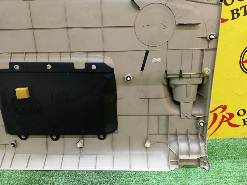 Обшивка боковой двери, 500 рублей, Красноярск