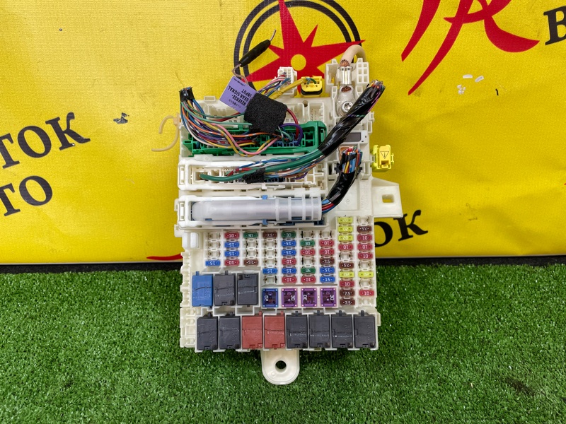 Блок предохранителей салонный, 2000 рублей, Красноярск