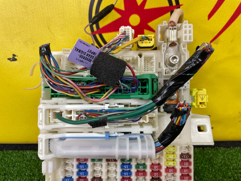 Блок предохранителей салонный, 2000 рублей, Красноярск