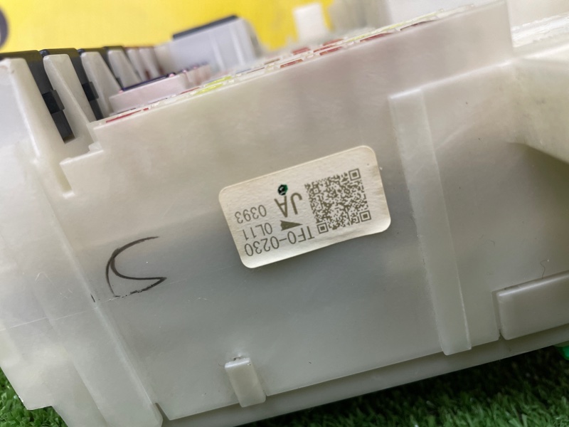 Блок предохранителей салонный, 2000 рублей, Красноярск