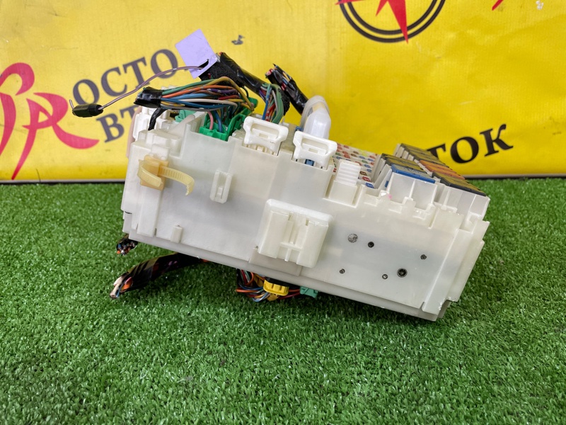 Блок предохранителей салонный, 2000 рублей, Красноярск