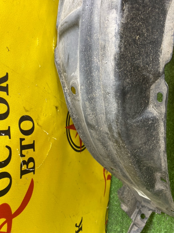 Подкрылок, 700 рублей, Красноярск