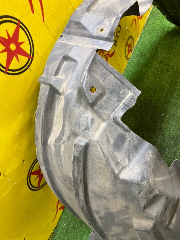 Подкрылок, 800 рублей, Красноярск