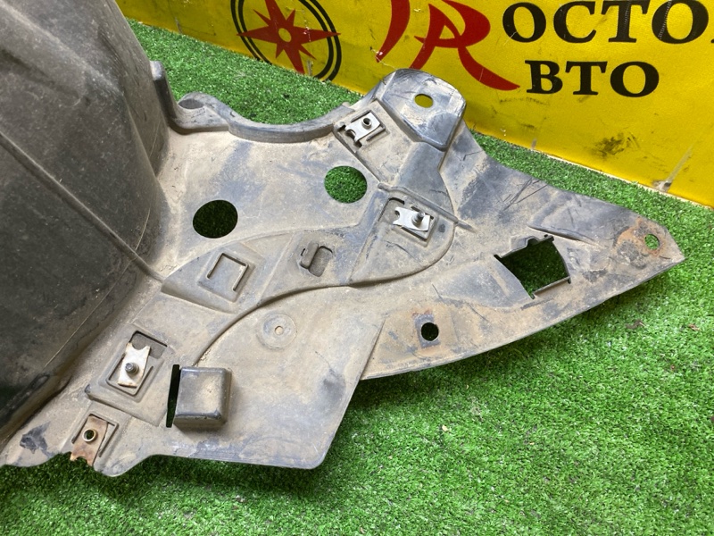 Подкрылок, 1500 рублей, Красноярск