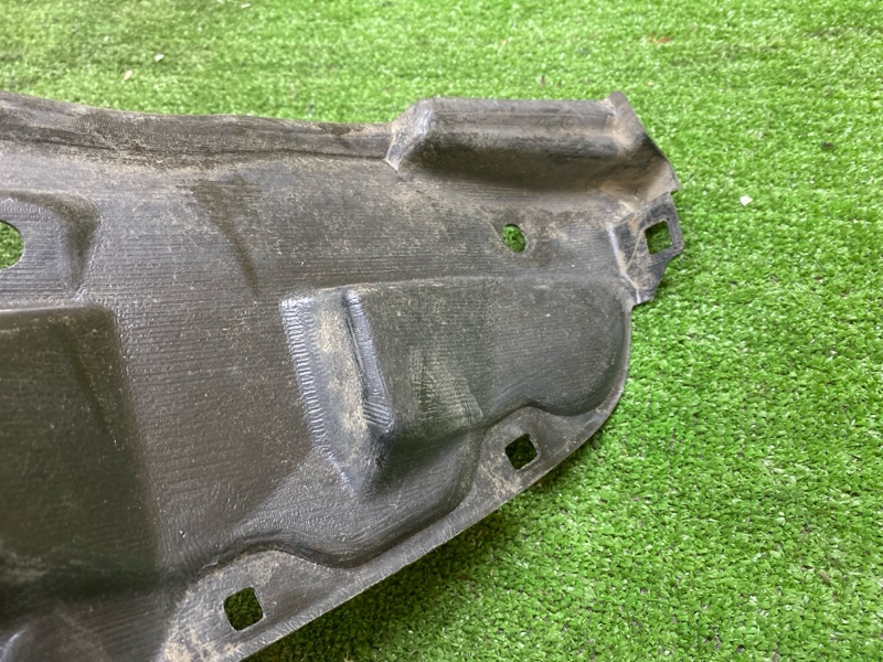 Подкрылок, 500 рублей, Красноярск