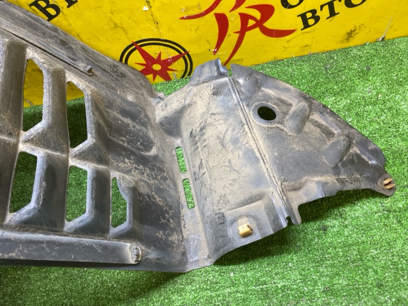 Подкрылок, 2500 рублей, Красноярск