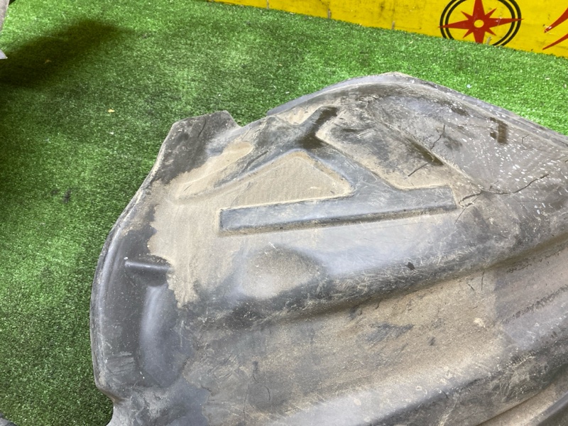 Подкрылок, 1000 рублей, Красноярск