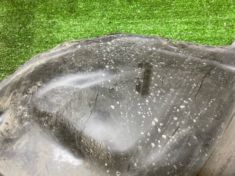 Подкрылок, 1000 рублей, Красноярск