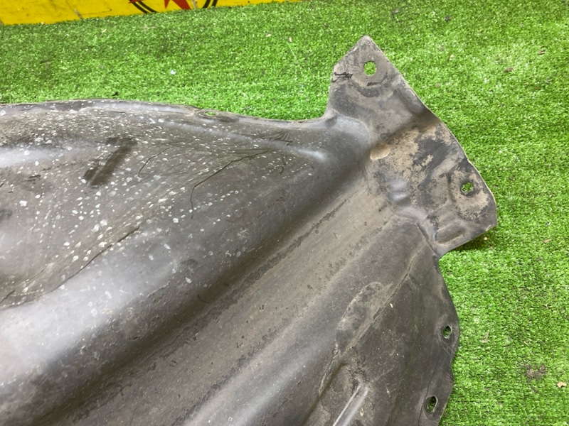 Подкрылок, 1000 рублей, Красноярск