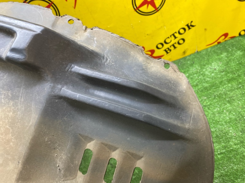 Подкрылок, 2000 рублей, Красноярск