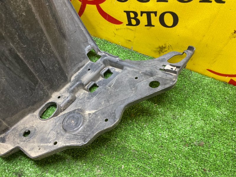 Подкрылок, 400 рублей, Красноярск