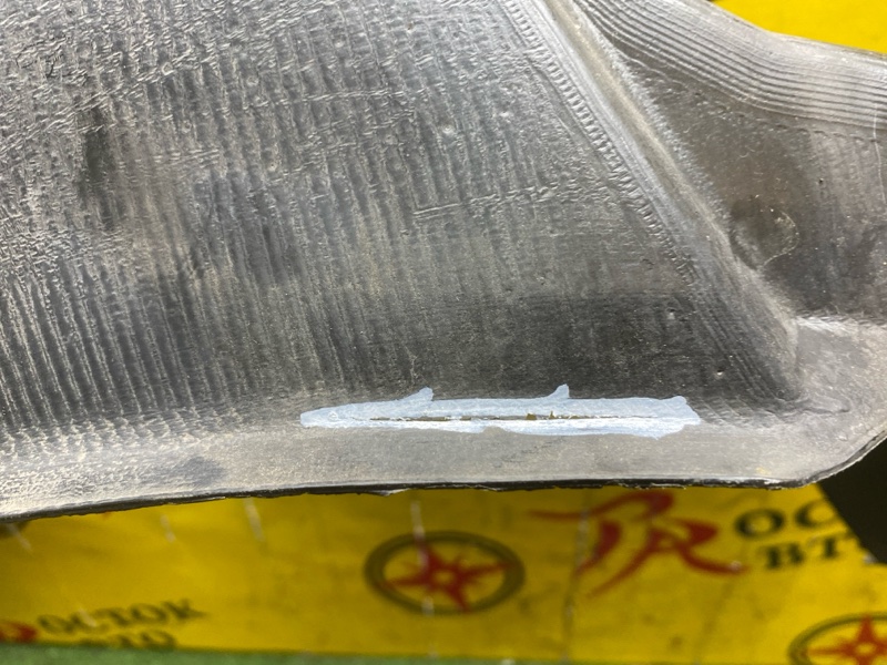 Подкрылок, 400 рублей, Красноярск