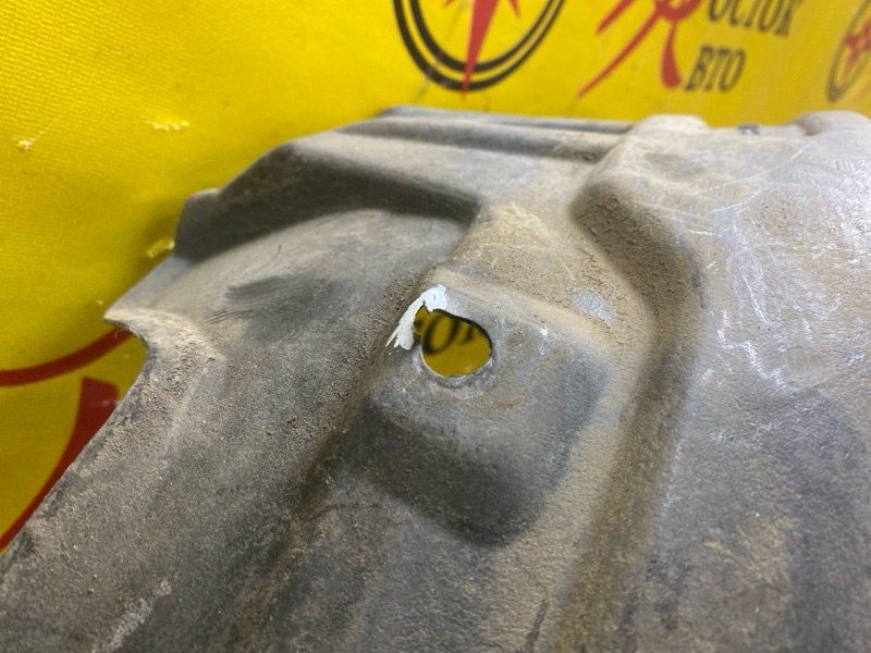 Подкрылок, 2800 рублей, Красноярск