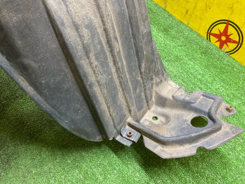 Подкрылок, 2800 рублей, Красноярск