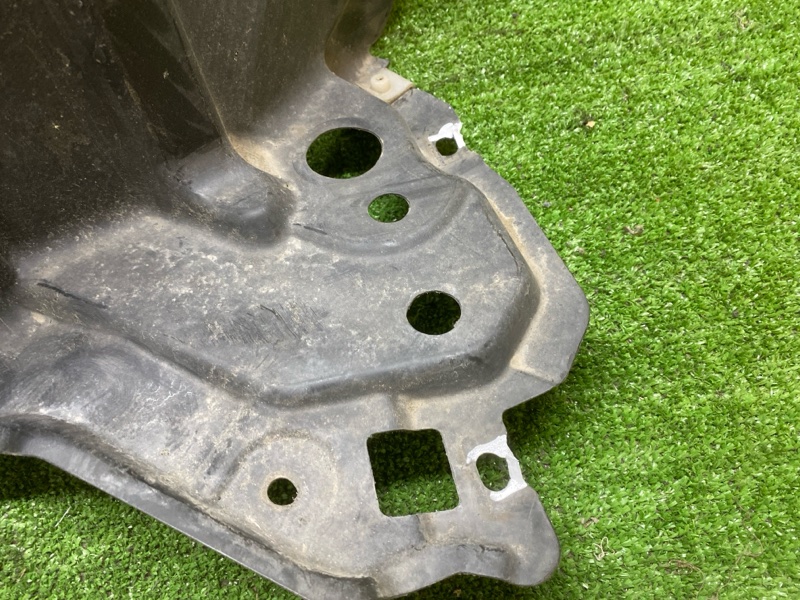 Подкрылок, 600 рублей, Красноярск