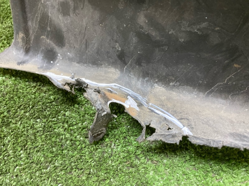 Подкрылок, 600 рублей, Красноярск