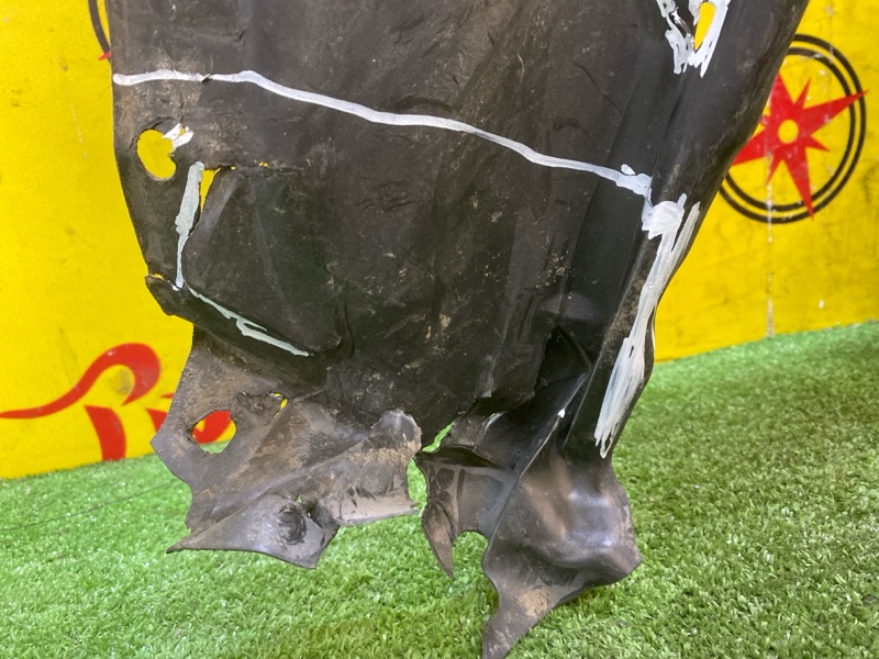 Подкрылок, 600 рублей, Красноярск