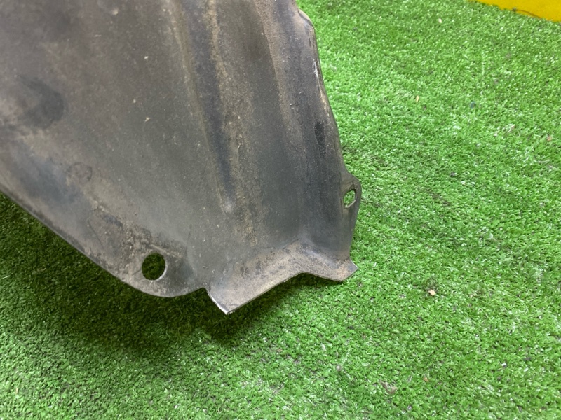 Подкрылок, 500 рублей, Красноярск