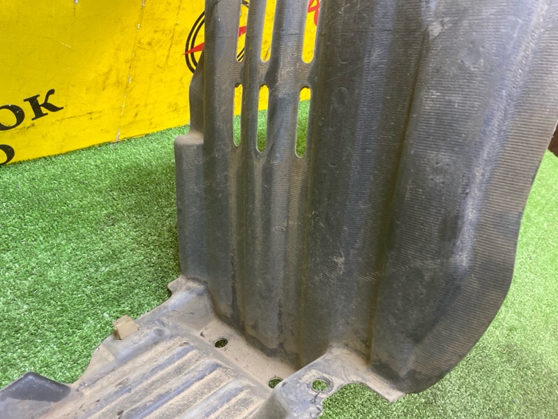 Подкрылок, 3000 рублей, Красноярск