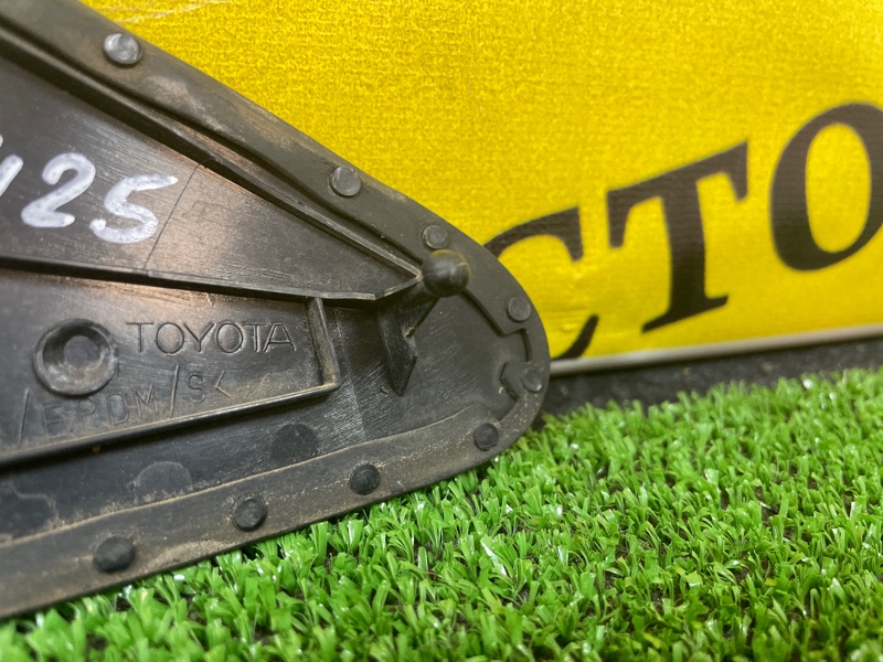 уголок крыла, 1000 рублей, Красноярск