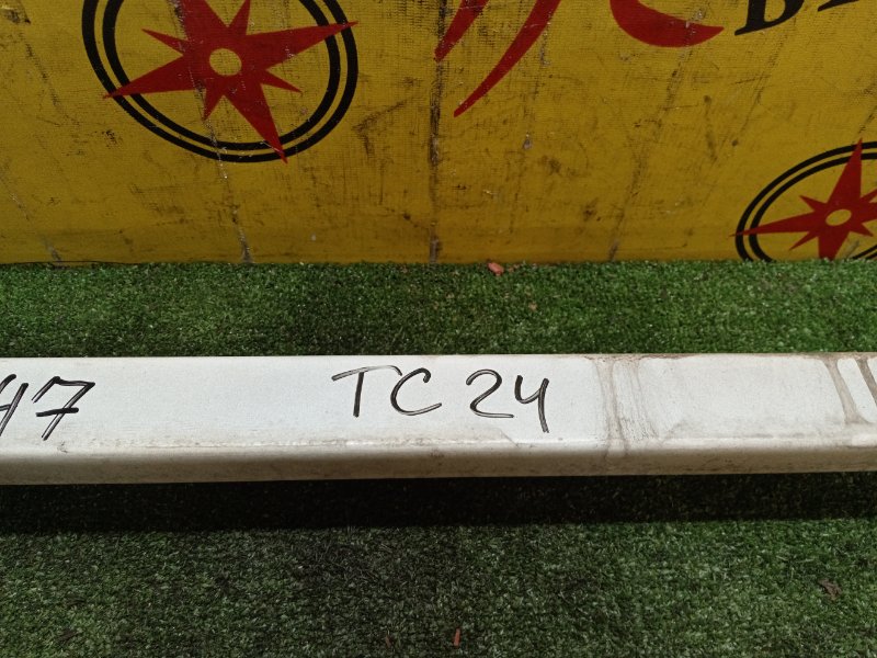 Усилитель бампера, 500 рублей, Красноярск