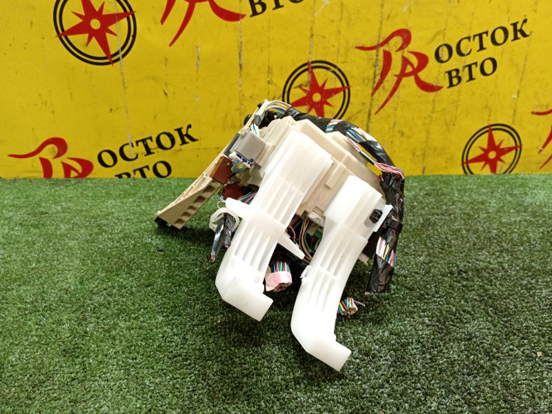 Блок предохранителей салонный, 500 рублей, Красноярск