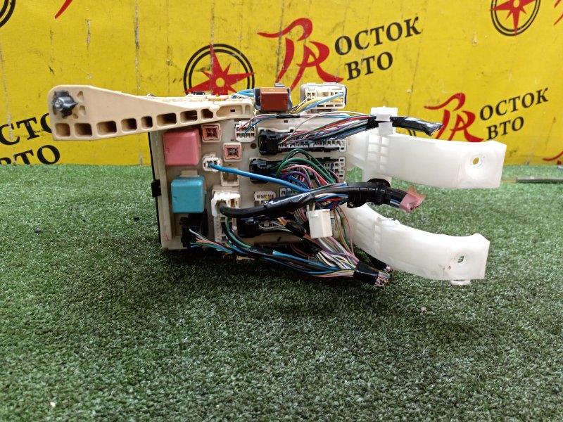 Блок предохранителей салонный, 500 рублей, Красноярск