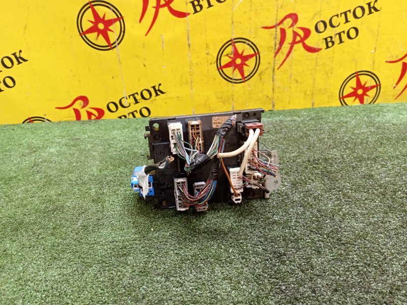 Блок предохранителей салонный, 500 рублей, Красноярск