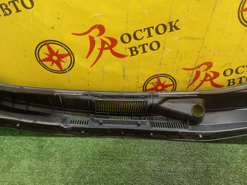 Решетка под лобовое стекло, 400 рублей, Красноярск