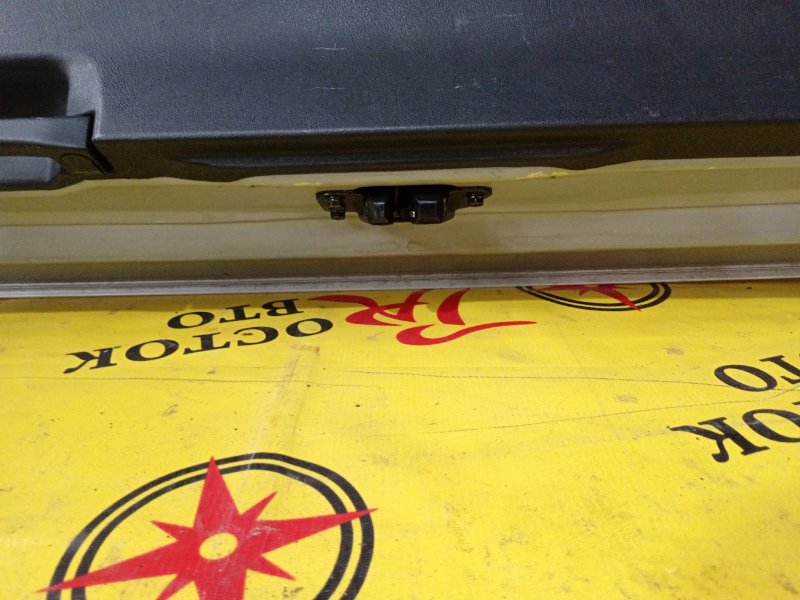 Дверь багажника, 12000 рублей, Красноярск